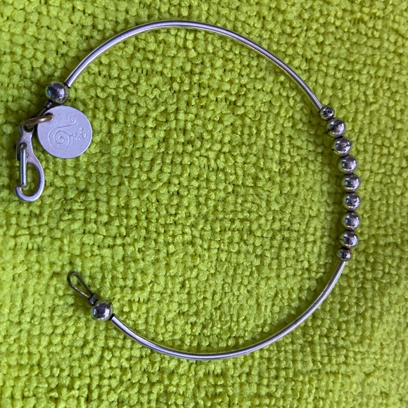 Jewelry - Silver 9 beads bracelet